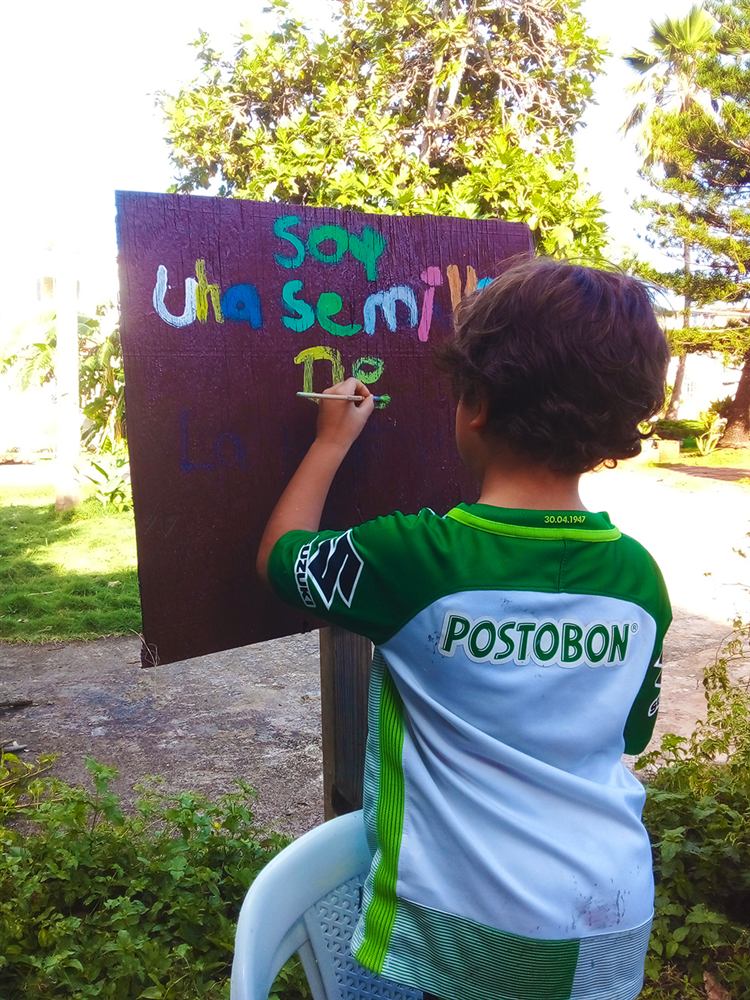 Fundación por la Vida