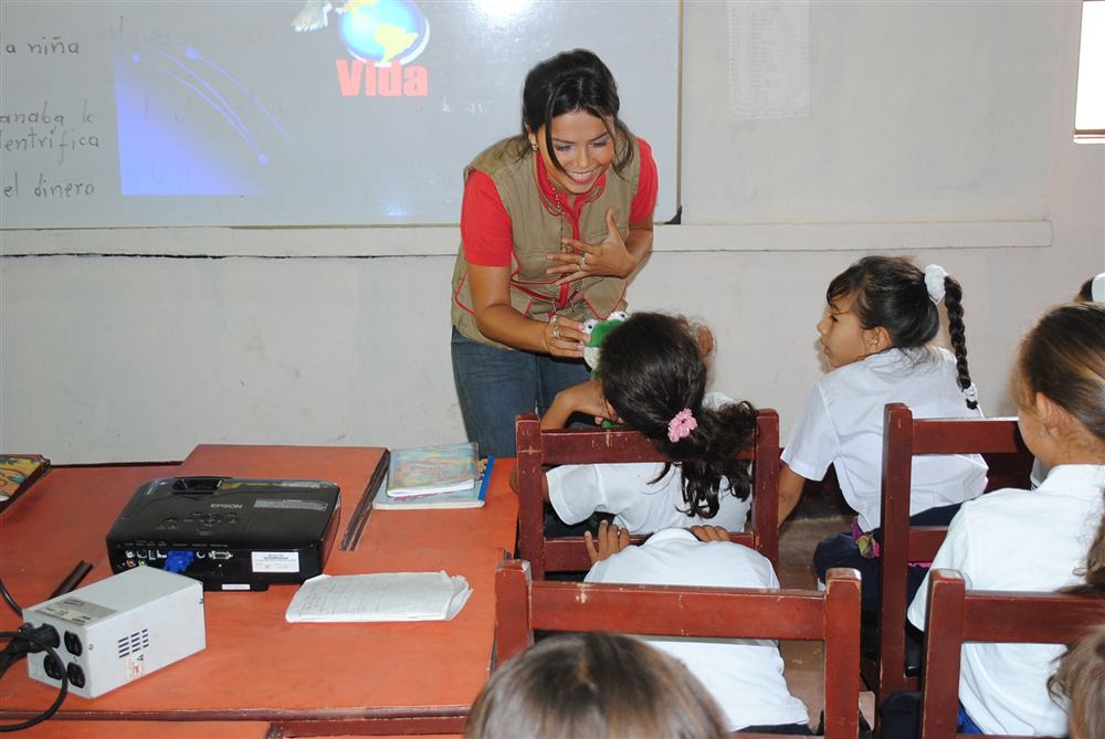 Fundación por la Vida